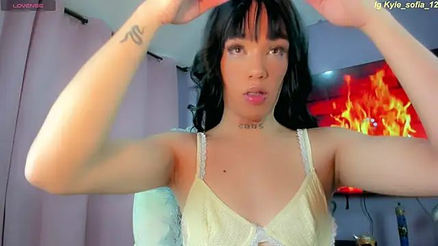 kylesofia online show from January 2025 12:04:02 PM