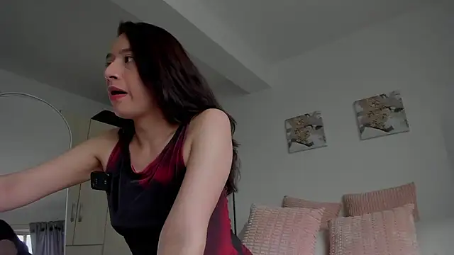 Snapshot of Andrewine89 chatting on September 2025 09:40:02 PM Andrewine89 online show from September 2025 09:40:02 PM