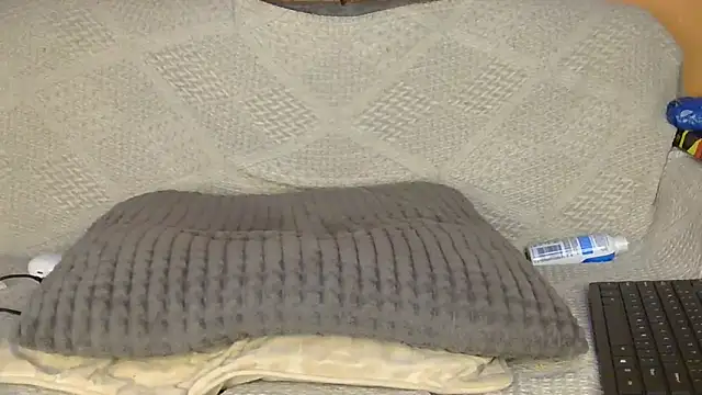 Snapshot of SWEETCANDY111 chatting on December 2025 12:40:01 AM SWEETCANDY111 online show from December 2025 12:40:01 AM