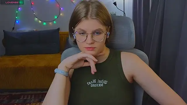 Snapshot of _JessieVibes chatting on November 2025 12:49:01 PM JessieVibes online show from November 2025 12:49:01 PM