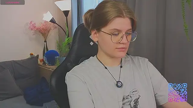 Snapshot of _JessieVibes chatting on July 2026 02:01:01 PM JessieVibes online show from July 2026 02:01:01 PM