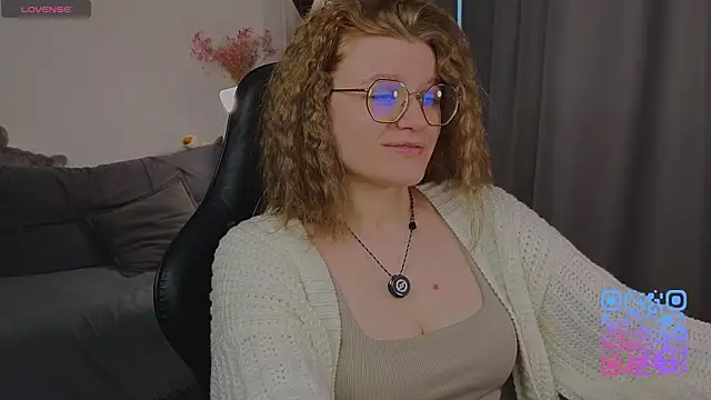 Snapshot of _JessieVibes chatting on July 2026 01:37:01 PM JessieVibes online show from July 2026 01:37:01 PM