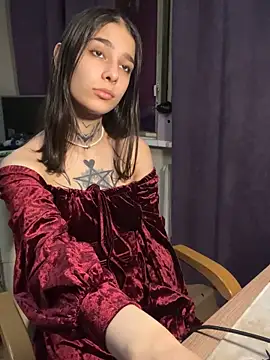 mollyEXD online show from November 2025 06:52:02 PM