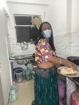 YourSuperTanya online show from March 2026 04:10:01 PM