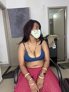 YourSuperTanya online show from May 2026 04:15:02 PM