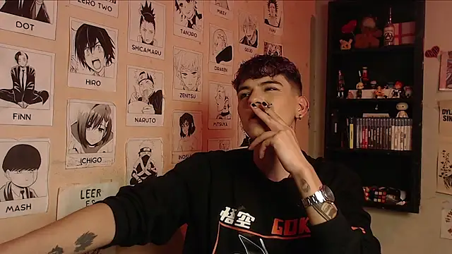 Snapshot of Mickey_Magic chatting on January 2025 03:58:02 AM Mickey Magic online show from January 2025 03:58:02 AM