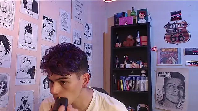 Snapshot of Mickey_Magic chatting on February 2025 04:21:01 AM Mickey Magic online show from February 2025 04:21:01 AM