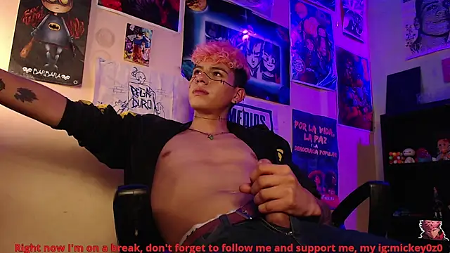 Mickey Magic online show from November 2025 02:43:02 PM