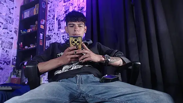 Mickey Magic online show from November 2025 04:34:02 AM