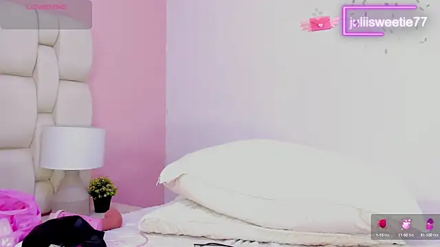 JuliiSweetie online show from January 2025 10:53:02 PM