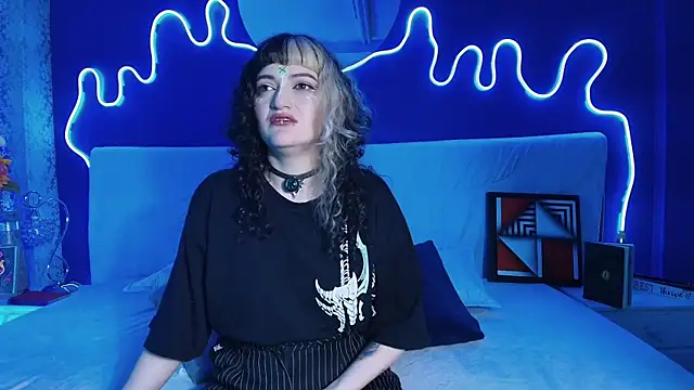 JeanneSabatier online show from April 2026 08:57:02 PM