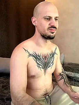 AssHunter4k online show from November 2025 09:34:01 AM