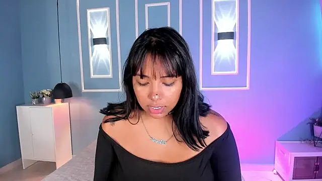 Snapshot of isabella_zc chatting on June 2026 12:20:02 PM isabella zc online show from June 2026 12:20:02 PM
