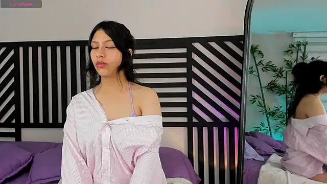 Snapshot of Savannah_Cameron chatting on February 2025 01:00:02 PM Savannah Cameron online show from February 2025 01:00:02 PM