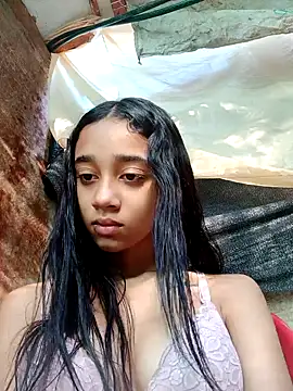 Snapshot of Zoe_Sweett18 chatting on January 2025 12:48:01 PM Zoe Sweett18 online show from January 2025 12:48:01 PM