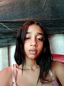 Snapshot of Zoe_Sweett18 chatting on January 2025 07:03:01 PM Zoe Sweett18 online show from January 2025 07:03:01 PM