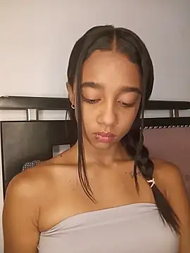Zoe Sweett18 online show from June 2026 06:23:01 PM