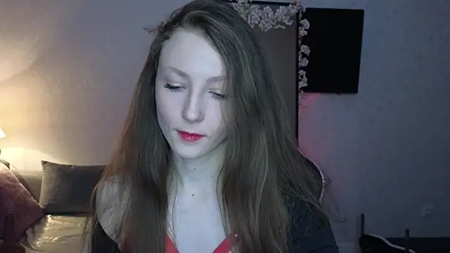 Snapshot of Sweeet_Lilit chatting on March 2025 11:16:01 PM Sweeet Lilit online show from March 2025 11:16:01 PM