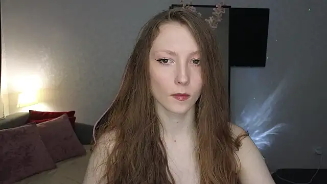 Snapshot of Sweeet_Lilit chatting on September 2025 08:44:01 PM Sweeet Lilit online show from September 2025 08:44:01 PM