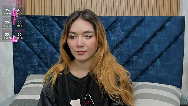Snapshot of _Zoe_Sweet_ chatting on January 2025 11:48:01 AM Zoe Sweet online show from January 2025 11:48:01 AM