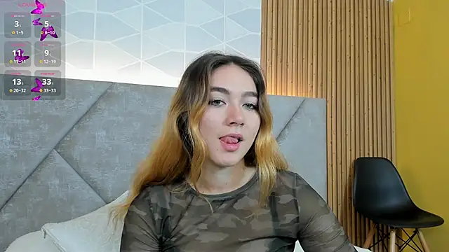 Snapshot of _Zoe_Sweet_ chatting on March 2025 11:25:02 AM Zoe Sweet online show from March 2025 11:25:02 AM
