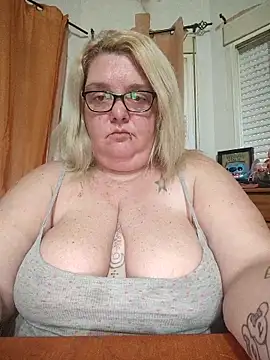 diosacurvy1984 online show from April 2026 07:11:02 AM
