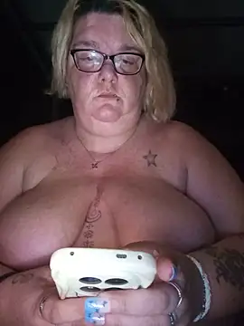 diosacurvy1984 online show from June 2026 11:08:02 PM