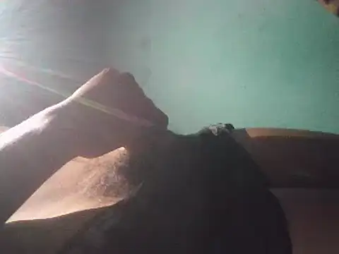 Snapshot of JulesCuban04 chatting on February 2025 03:32:01 PM JulesCuban04 online show from February 2025 03:32:01 PM