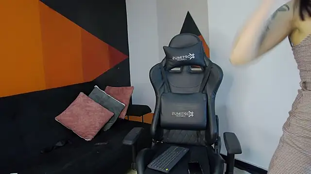 AmbarDupont online show from February 2025 02:11:02 PM