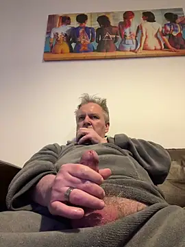 Snapshot of Paolo7619 chatting on March 2026 05:40:01 PM Paolo7619 online show from March 2026 05:40:01 PM