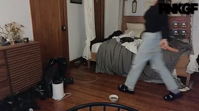 Snapshot of bunnierotten chatting on January 2025 03:02:01 AM bunnierotten online show from January 2025 03:02:01 AM