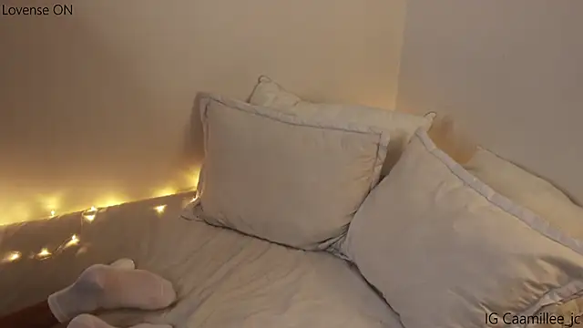 Snapshot of caamillee_ chatting on March 2025 10:53:01 PM caamillee online show from March 2025 10:53:01 PM