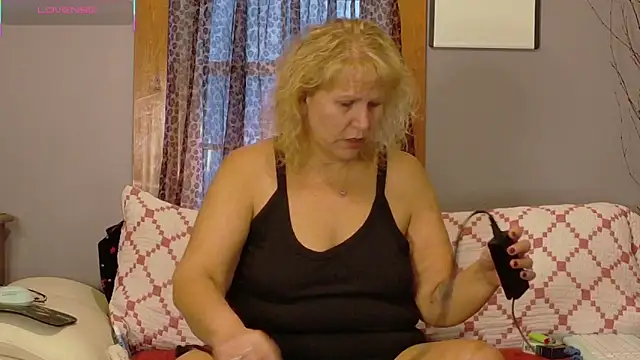 Badgirlpr2 online show from February 2026 10:21:01 PM