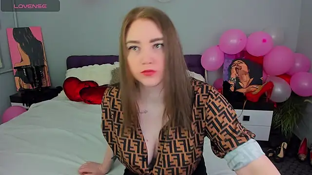 Snapshot of lillyloan4u chatting on March 2026 01:17:01 PM lillyloan4u online show from March 2026 01:17:01 PM