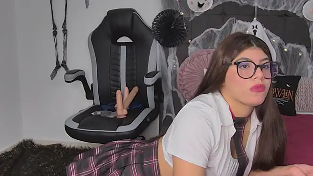 AmandaBrooks 18 online show from October 2025 02:59:01 AM