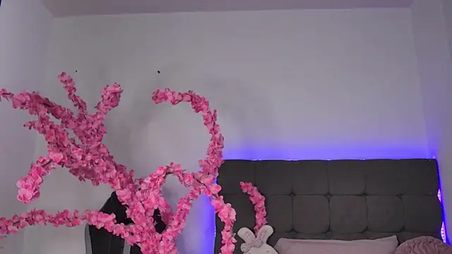 AmandaBrooks 18 online show from November 2025 12:55:01 AM