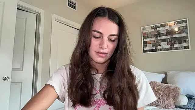 Snapshot of graciesmith27 chatting on July 2026 06:51:02 PM graciesmith27 online show from July 2026 06:51:02 PM