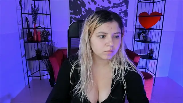 DiaAngell online show from October 2025 07:45:01 PM