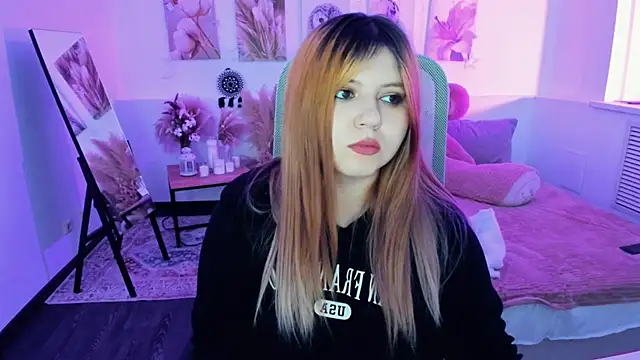 DiaAngell online show from April 2026 05:17:01 PM