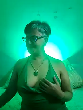 Snapshot of ilonna2025 chatting on March 2026 09:37:02 AM ilonna2025 online show from March 2026 09:37:02 AM