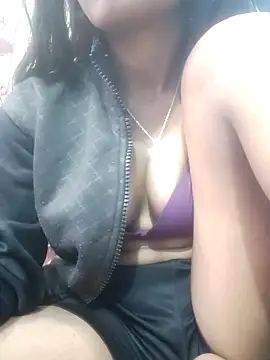 Leoni G online show from February 2025 11:51:02 AM