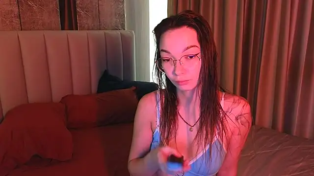 SusannJohnson online show from May 2026 12:19:02 AM