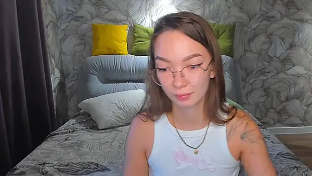 SusannJohnson online show from June 2026 12:37:01 AM
