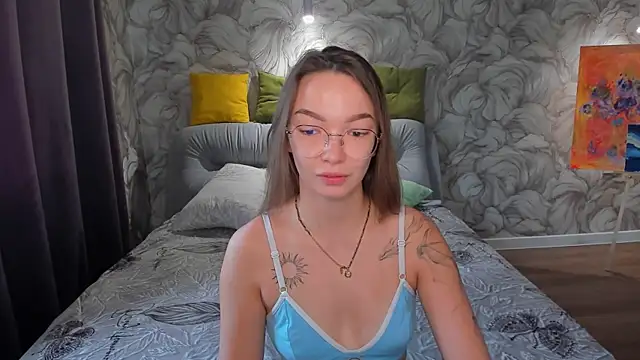 SusannJohnson online show from June 2026 12:14:01 AM