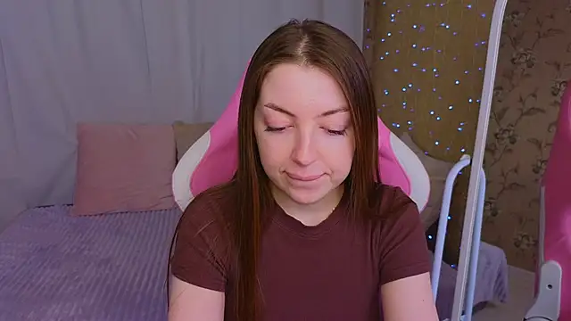 Ann moon   online show from February 2025 01:28:01 PM