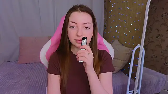 Ann moon   online show from February 2025 04:32:01 PM