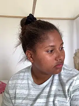 madell online show from February 2025 07:15:01 AM