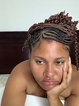 madell online show from September 2025 02:33:01 AM