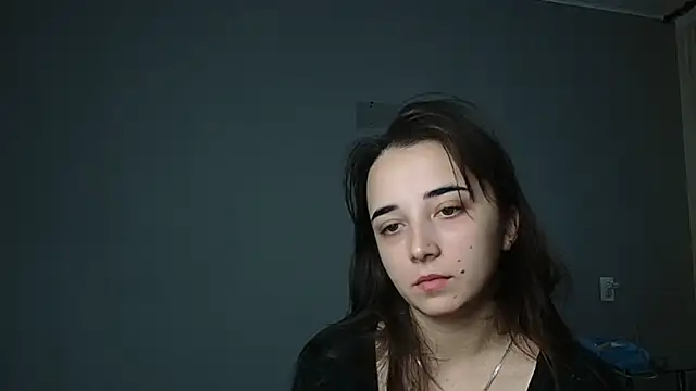 Eva Gloryy online show from November 2025 10:20:01 AM