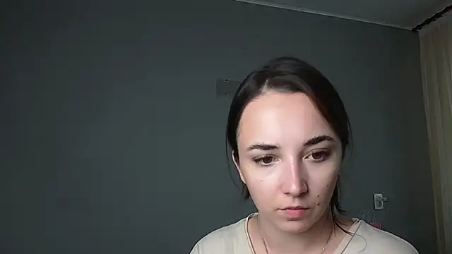 Eva Gloryy online show from June 2026 03:21:02 PM